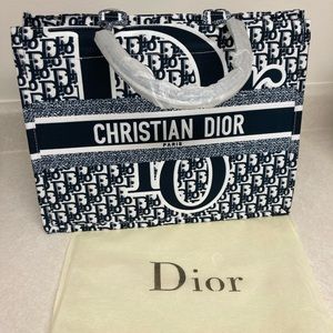 NEW Designer Inspired Large Book Tote in Black